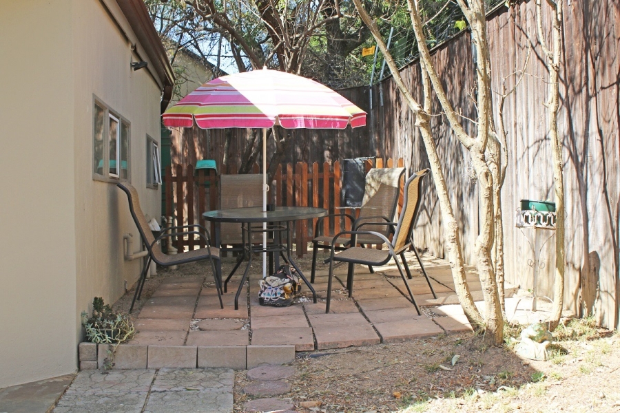 2 Bedroom Property for Sale in Bryanston Gauteng