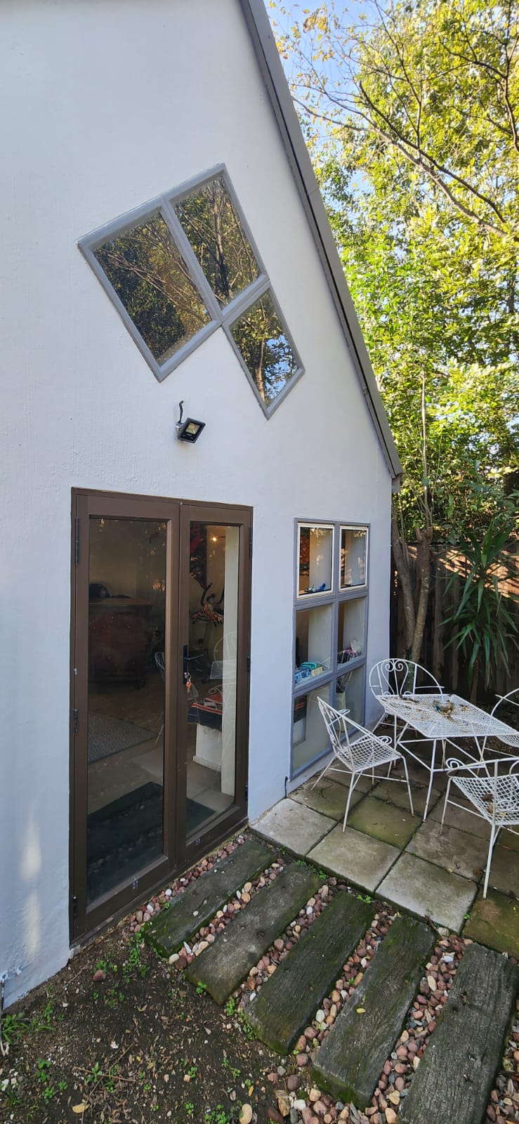 2 Bedroom Property for Sale in Bryanston Gauteng