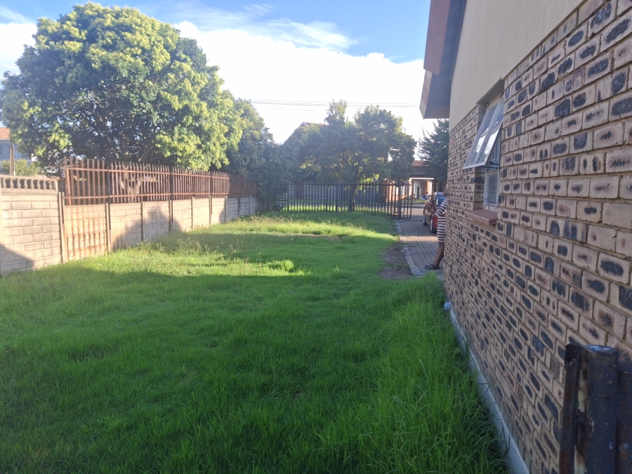 3 Bedroom Property for Sale in Riamar Park Gauteng