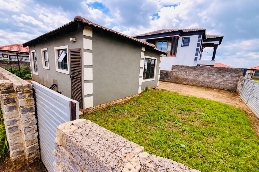 2 Bedroom Property for Sale in Vanderbijlpark CE 7 Gauteng