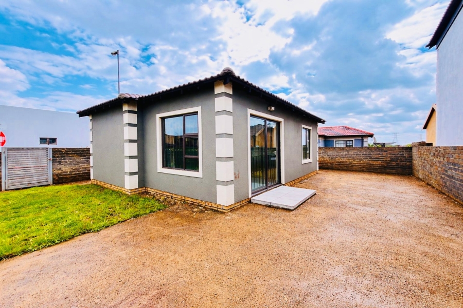 2 Bedroom Property for Sale in Vanderbijlpark CE 7 Gauteng