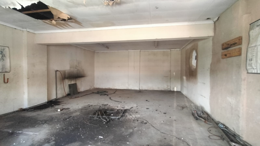 Commercial Property for Sale in Aureus Gauteng