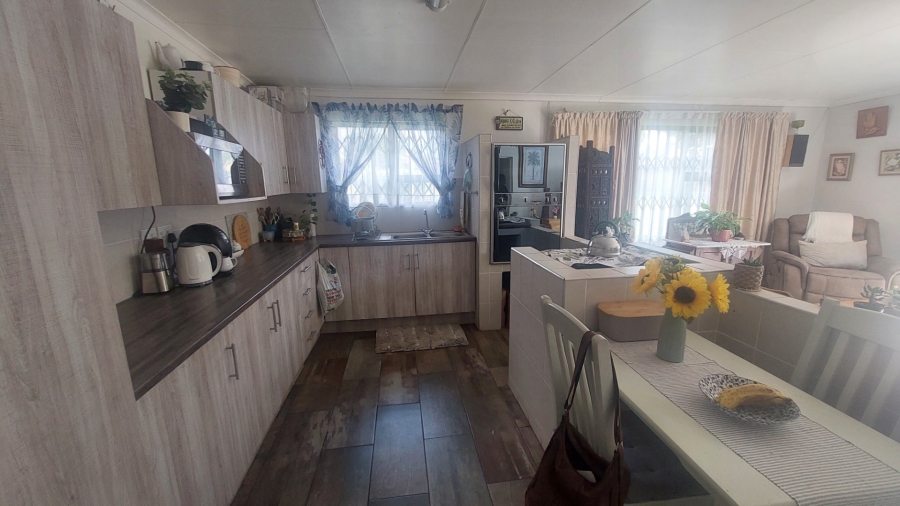 3 Bedroom Property for Sale in Helikonpark Gauteng