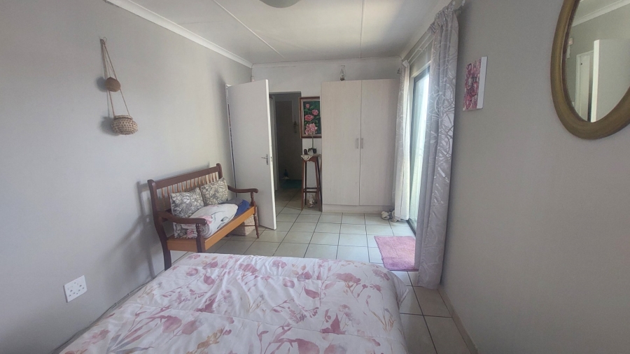 3 Bedroom Property for Sale in Helikonpark Gauteng