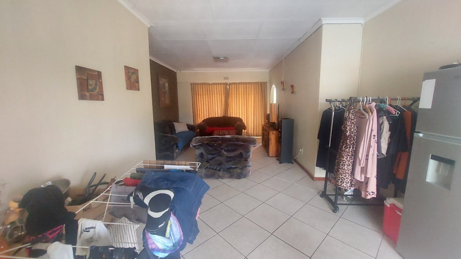 3 Bedroom Property for Sale in Helikonpark Gauteng