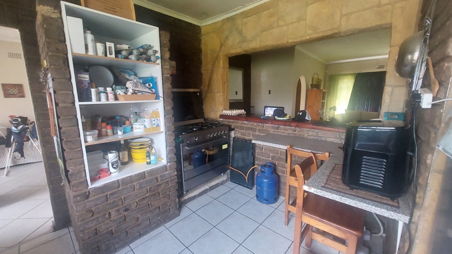 3 Bedroom Property for Sale in Helikonpark Gauteng