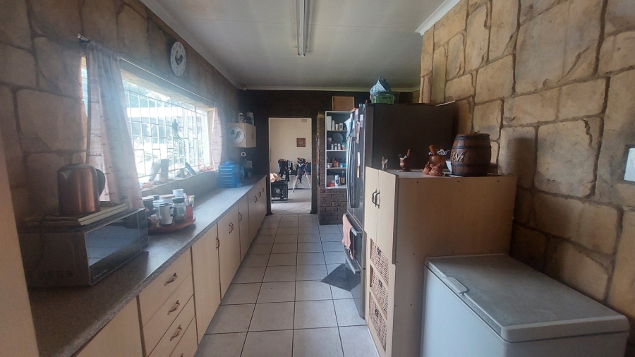 3 Bedroom Property for Sale in Helikonpark Gauteng