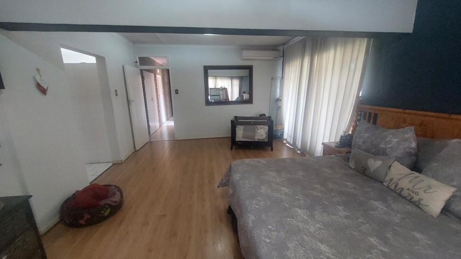 3 Bedroom Property for Sale in Helikonpark Gauteng