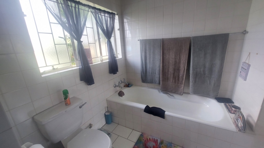 3 Bedroom Property for Sale in Helikonpark Gauteng
