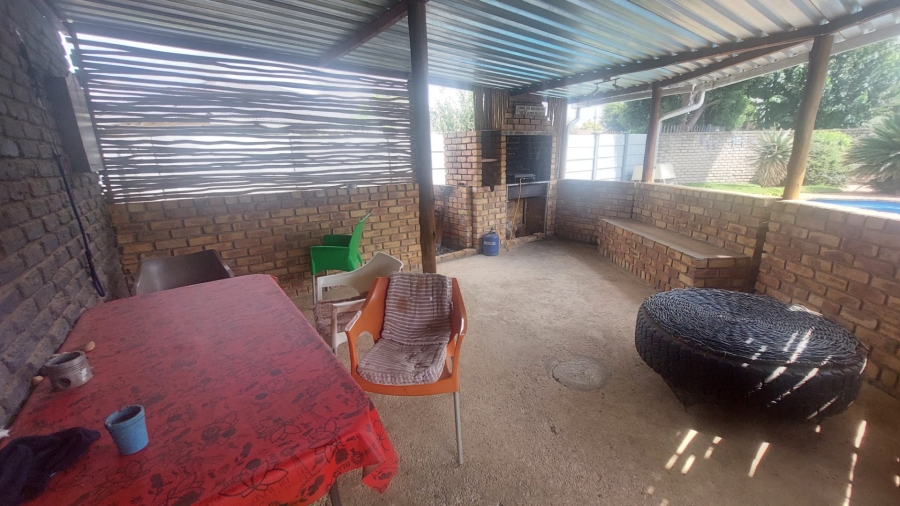 3 Bedroom Property for Sale in Helikonpark Gauteng