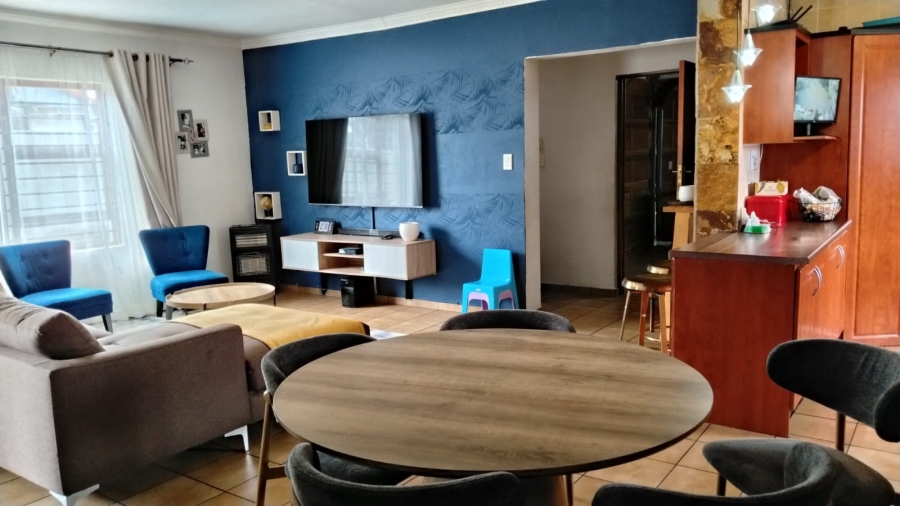 4 Bedroom Property for Sale in Greenhills Gauteng