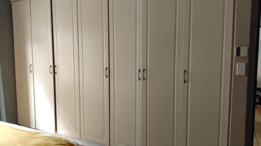 4 Bedroom Property for Sale in Greenhills Gauteng