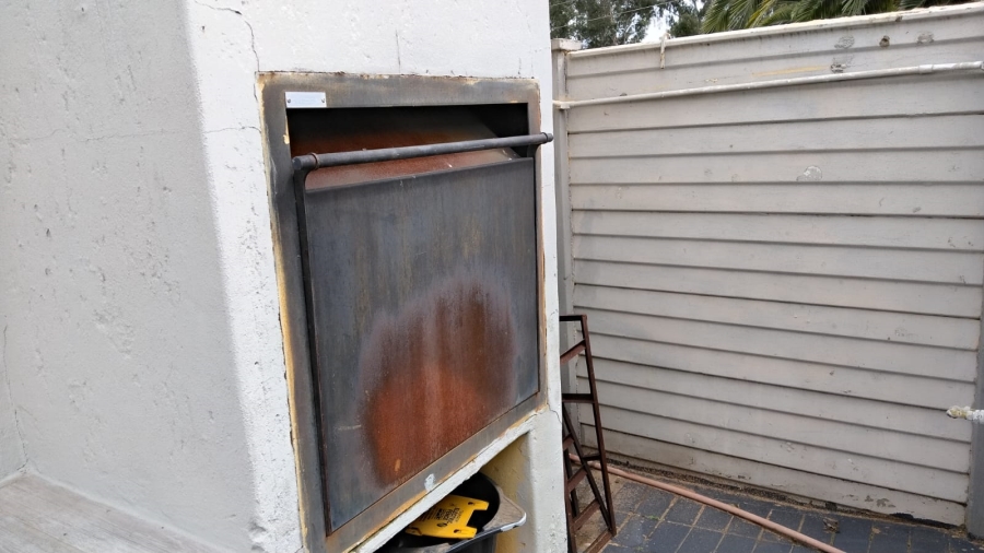 4 Bedroom Property for Sale in Greenhills Gauteng