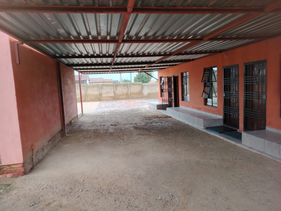 3 Bedroom Property for Sale in Finsbury Gauteng