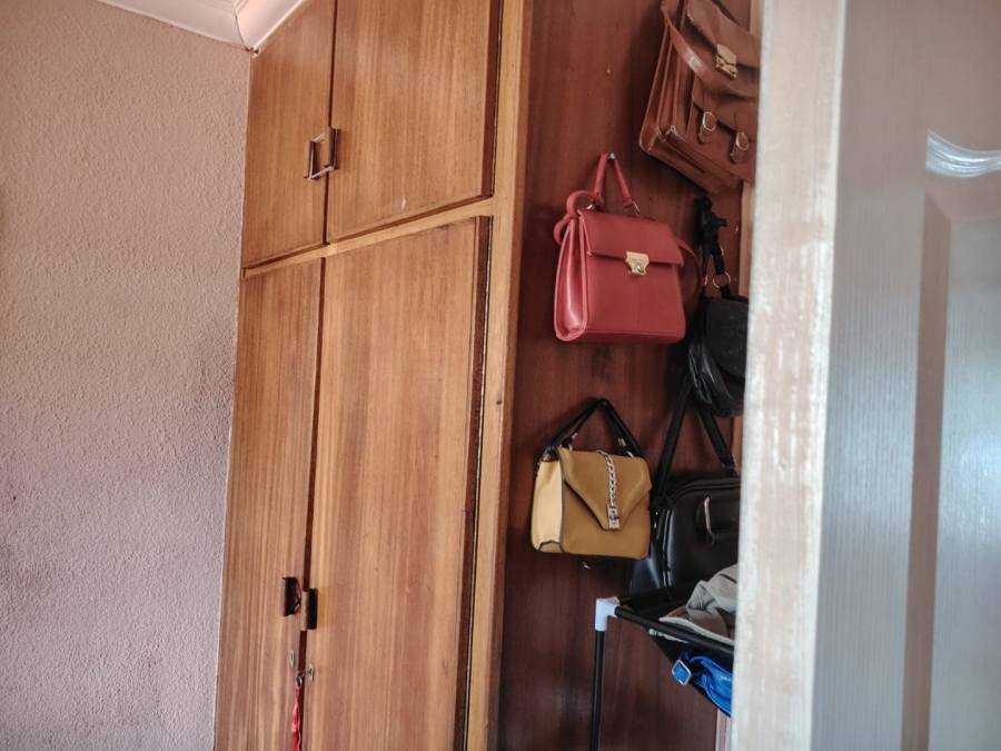 3 Bedroom Property for Sale in Finsbury Gauteng