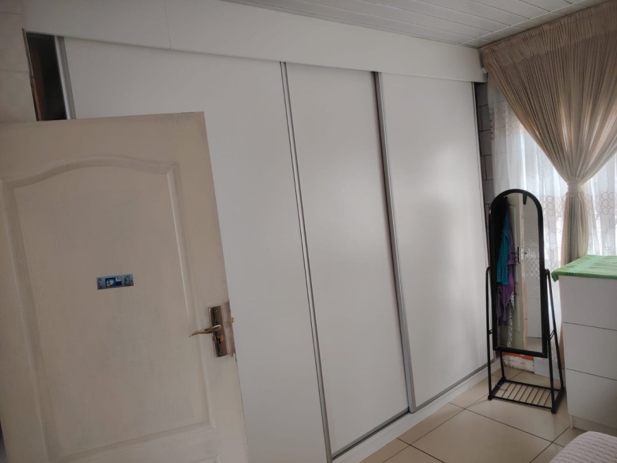 3 Bedroom Property for Sale in Finsbury Gauteng