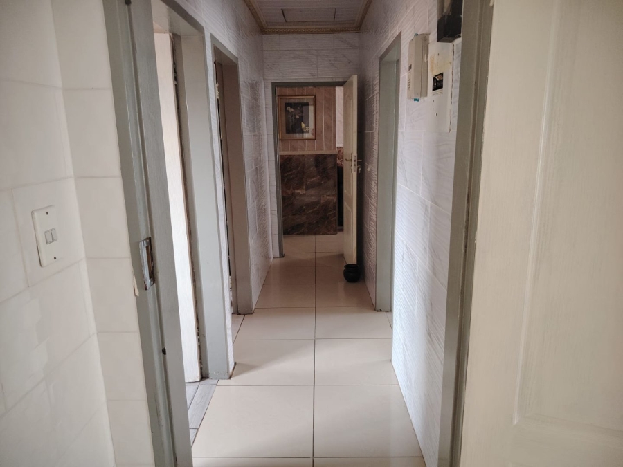 3 Bedroom Property for Sale in Finsbury Gauteng