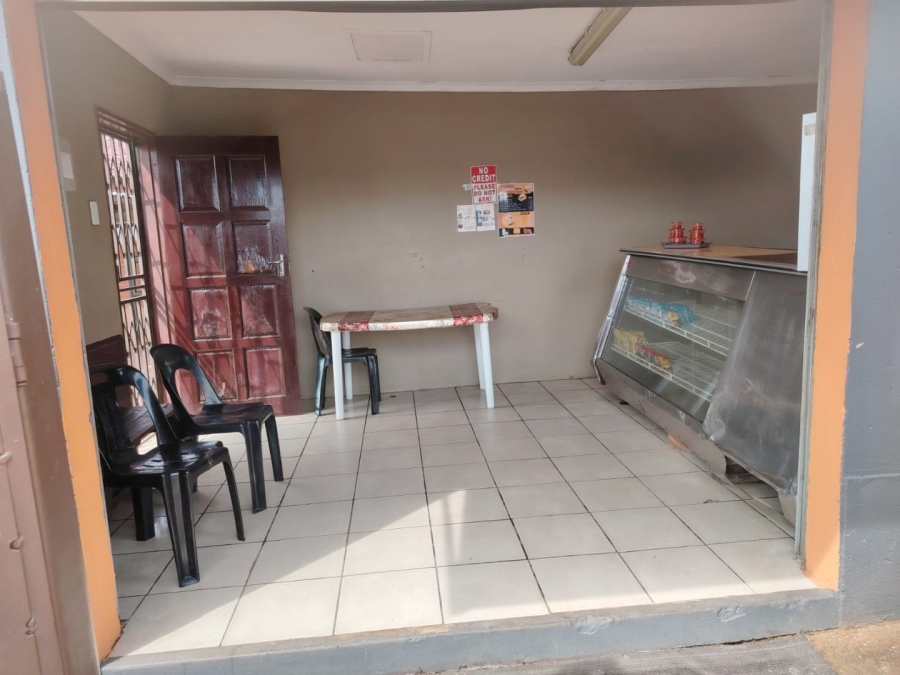 3 Bedroom Property for Sale in Finsbury Gauteng