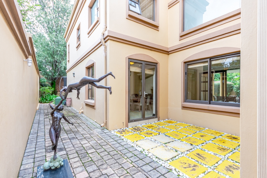 4 Bedroom Property for Sale in Morningside Gauteng