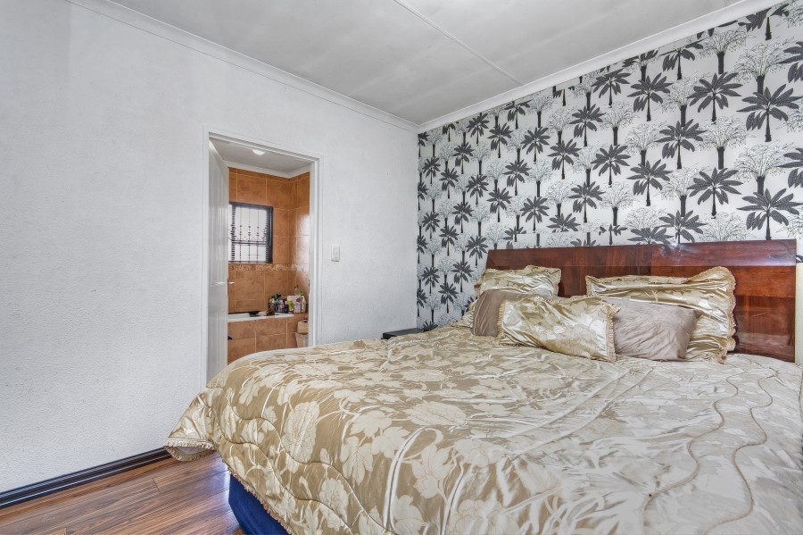 3 Bedroom Property for Sale in Albertsdal Gauteng