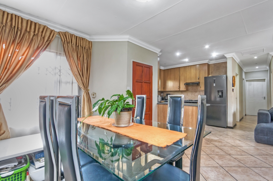 3 Bedroom Property for Sale in Albertsdal Gauteng