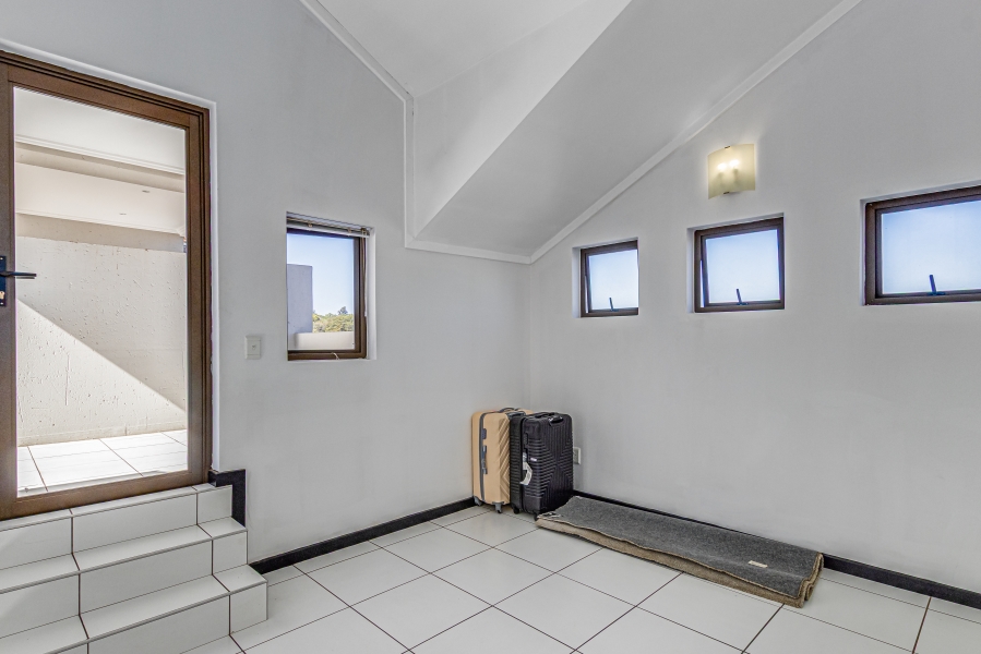 To Let 1 Bedroom Property for Rent in Sunninghill Gauteng