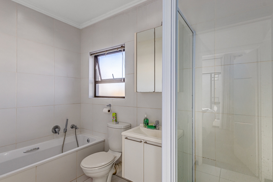 To Let 1 Bedroom Property for Rent in Sunninghill Gauteng