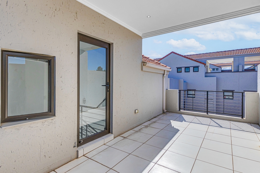 To Let 1 Bedroom Property for Rent in Sunninghill Gauteng