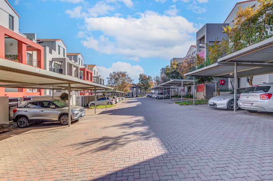 To Let 1 Bedroom Property for Rent in Sunninghill Gauteng