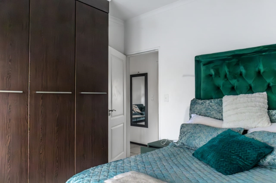 2 Bedroom Property for Sale in North Riding Gauteng