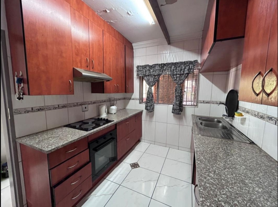 To Let 3 Bedroom Property for Rent in Erasmia Gauteng