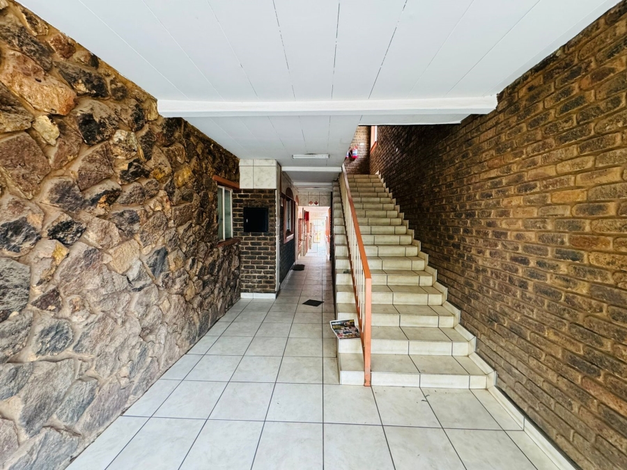 To Let 3 Bedroom Property for Rent in Erasmia Gauteng