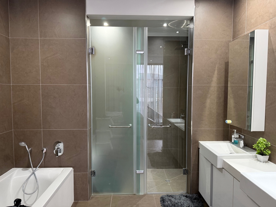 2 Bedroom Property for Sale in Morningside Gauteng