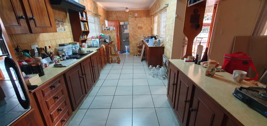 To Let 4 Bedroom Property for Rent in Verwoerdpark Gauteng