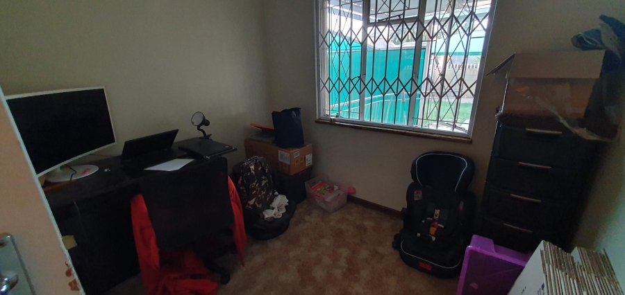 To Let 4 Bedroom Property for Rent in Verwoerdpark Gauteng