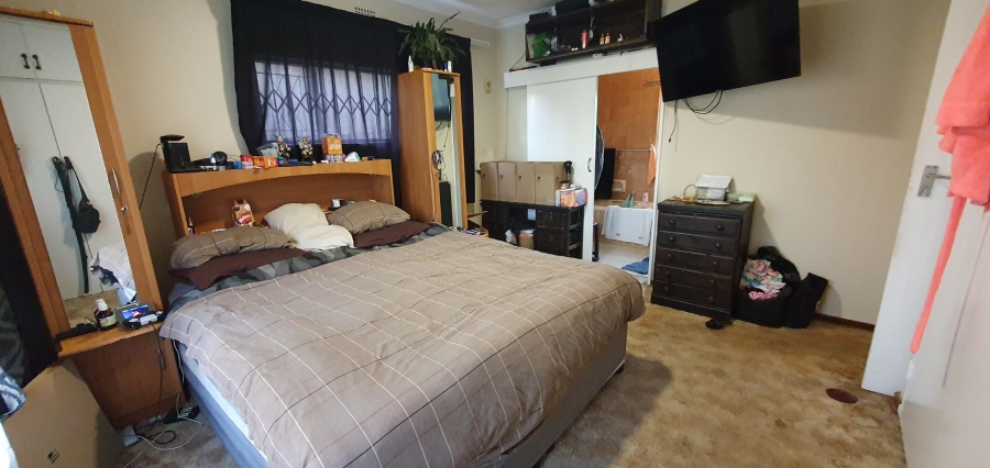 To Let 4 Bedroom Property for Rent in Verwoerdpark Gauteng