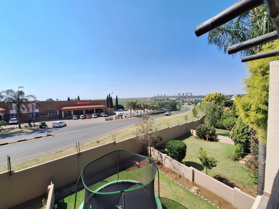 2 Bedroom Property for Sale in Eden Glen Gauteng