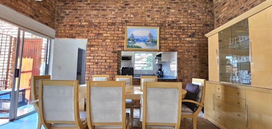 3 Bedroom Property for Sale in Oakdene Gauteng