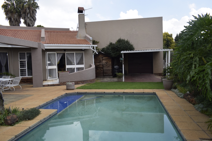 5 Bedroom Property for Sale in Sunward Park Gauteng