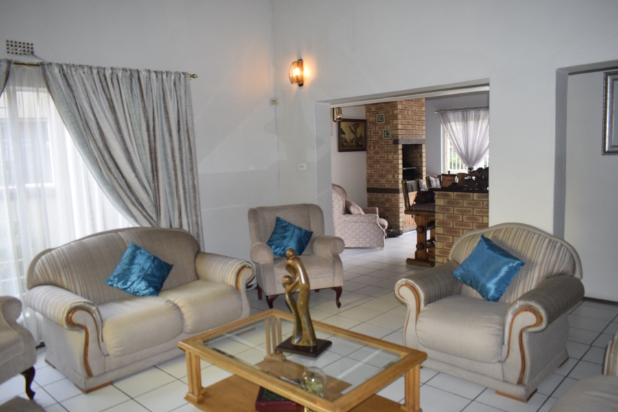 5 Bedroom Property for Sale in Sunward Park Gauteng