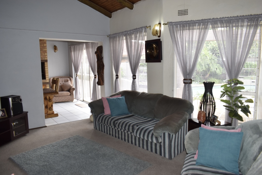 5 Bedroom Property for Sale in Sunward Park Gauteng
