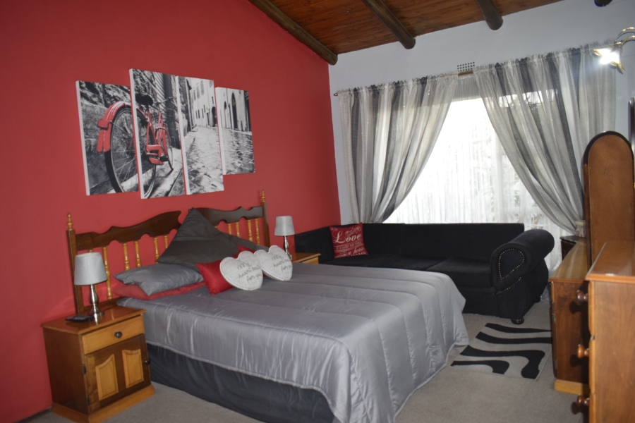 5 Bedroom Property for Sale in Sunward Park Gauteng
