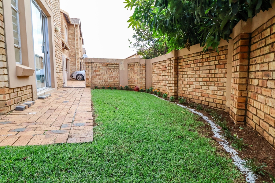 3 Bedroom Property for Sale in Heuwelsig Estate Gauteng