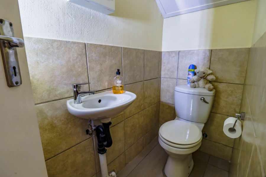 3 Bedroom Property for Sale in Heuwelsig Estate Gauteng