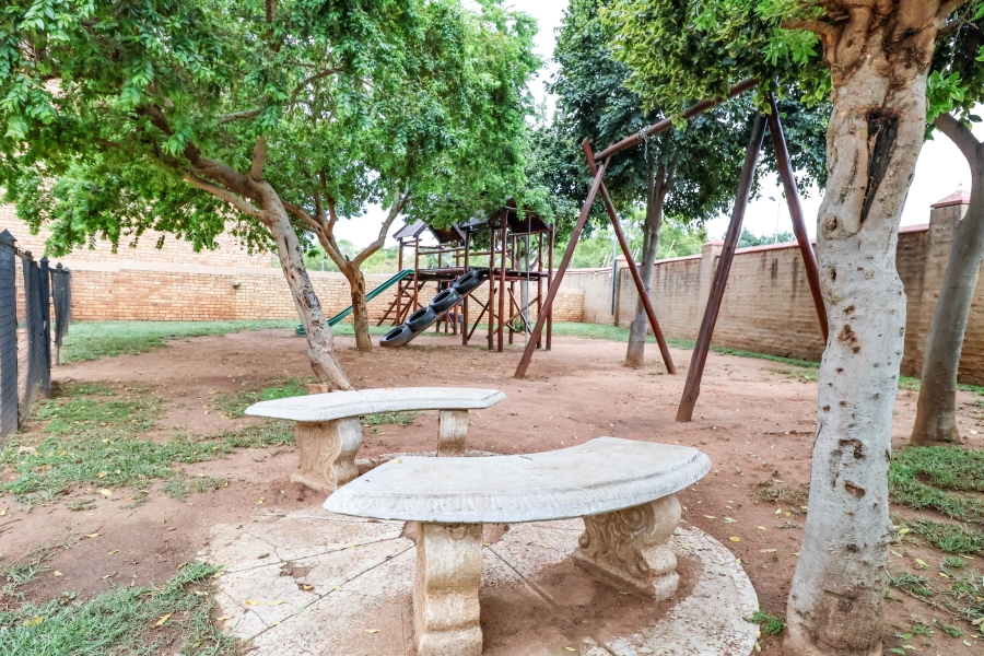 3 Bedroom Property for Sale in Heuwelsig Estate Gauteng