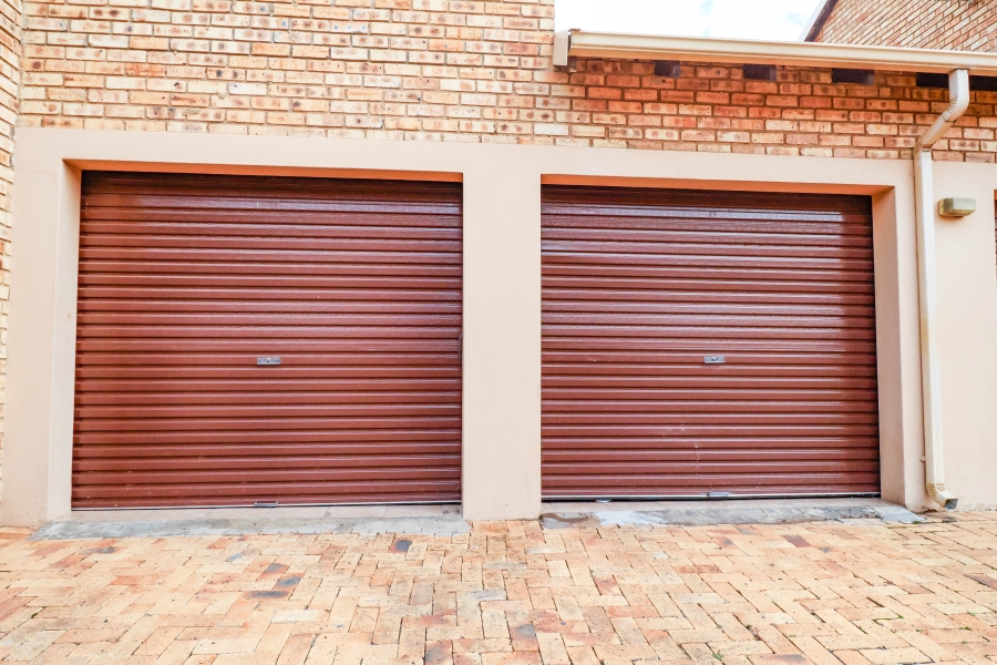 3 Bedroom Property for Sale in Heuwelsig Estate Gauteng