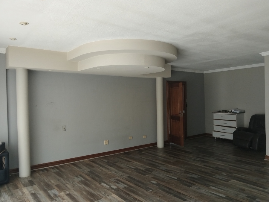 5 Bedroom Property for Sale in Vanderbijlpark SW 5 Gauteng
