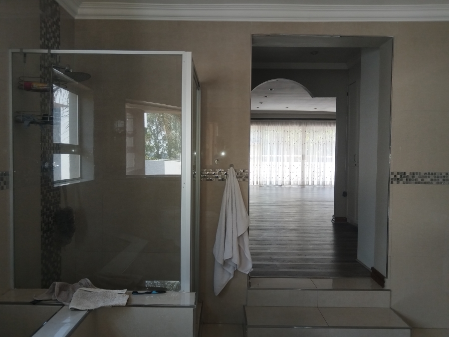 5 Bedroom Property for Sale in Vanderbijlpark SW 5 Gauteng