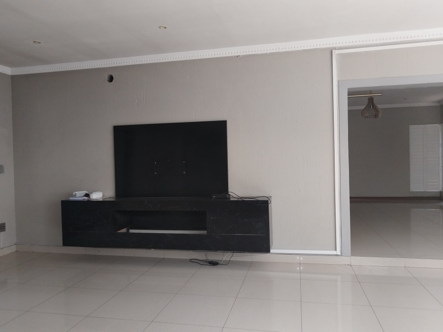 5 Bedroom Property for Sale in Vanderbijlpark SW 5 Gauteng