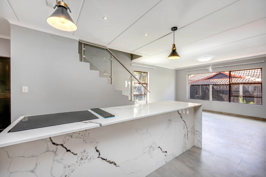 To Let 3 Bedroom Property for Rent in Broadacres Gauteng